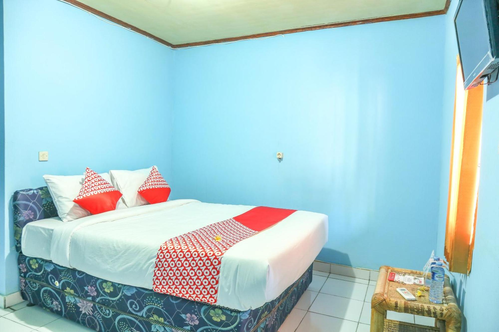 Oyo 1662 Zury Homestay Kuta  Kültér fotó
